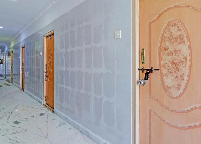 Hotel O Golden Pride Shamshabad