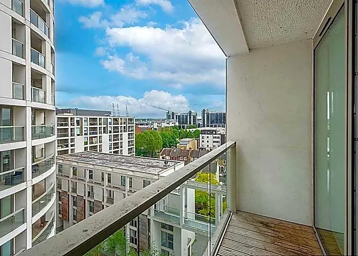 Lanterns Court Serviced Apartments By Thesqua.Re London