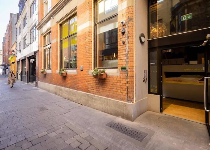 Rezz Temple Bar, Dublin Hotel