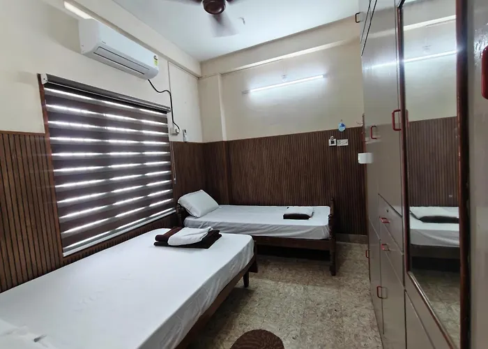 Sreevalsam Guest House Thiruvananthapuram