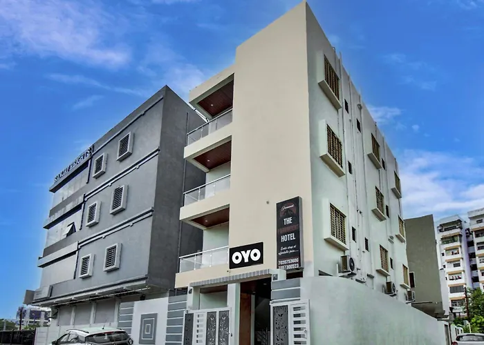 Hotel O The Paramount Hotel Nagpur