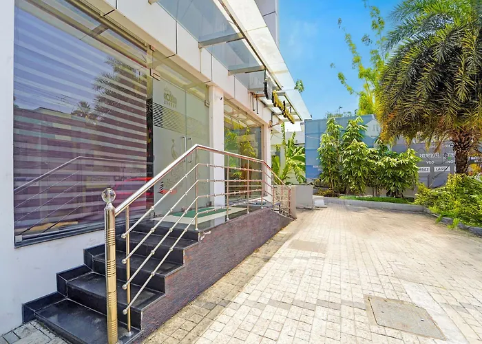 Super Collection O Golden Avenue Hotel Thiruvananthapuram