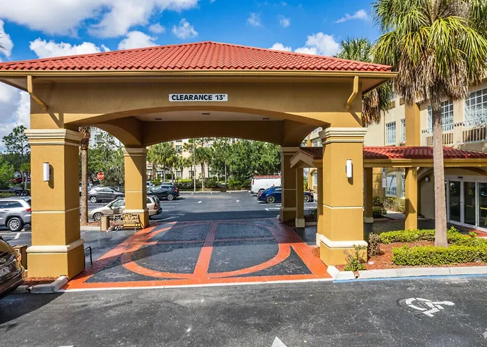 La Quinta Inn And Suites Fort Myers I-75 Gateway