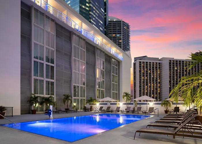 Courtyard Miami Downtown Brickell Area Hotel