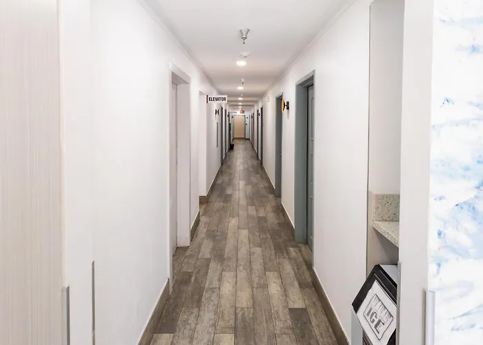 Urban Boutique Hotel- Little Italy, Downtown San Diego