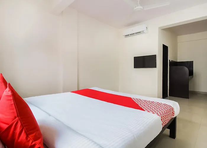 Hotel O Galaxy Near Inox Pune