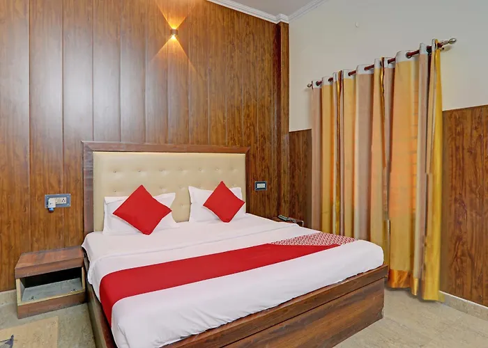Hotel O Cz Inn Lucknow
