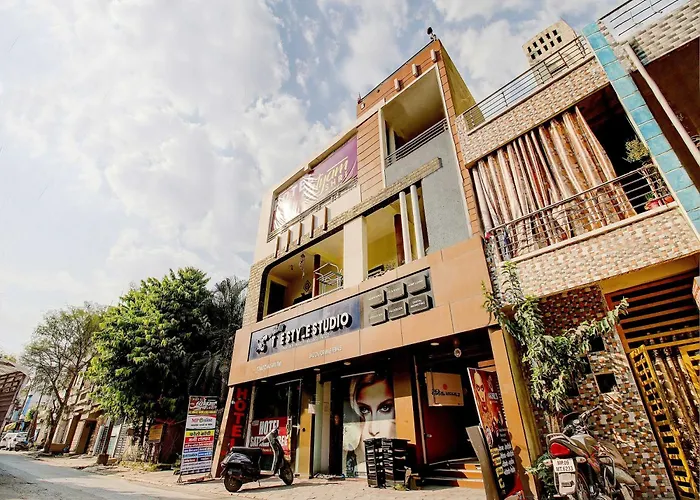 Hotel O Satyam Shree Indore