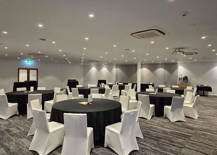 Mercure Canberra
