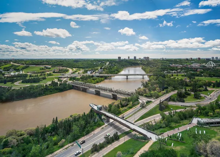Courtyard By Marriott Edmonton Downtown Hotel