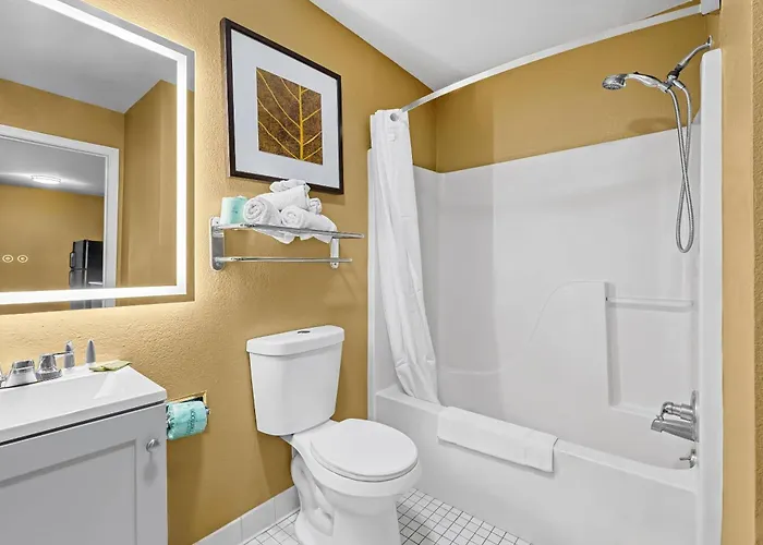 Mainstay Suites Charlotte - Executive Park