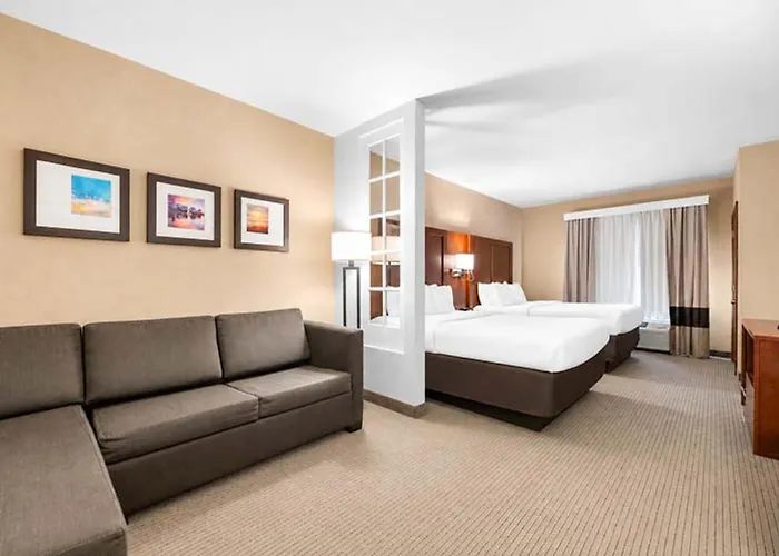 Comfort Suites Orlando Airport
