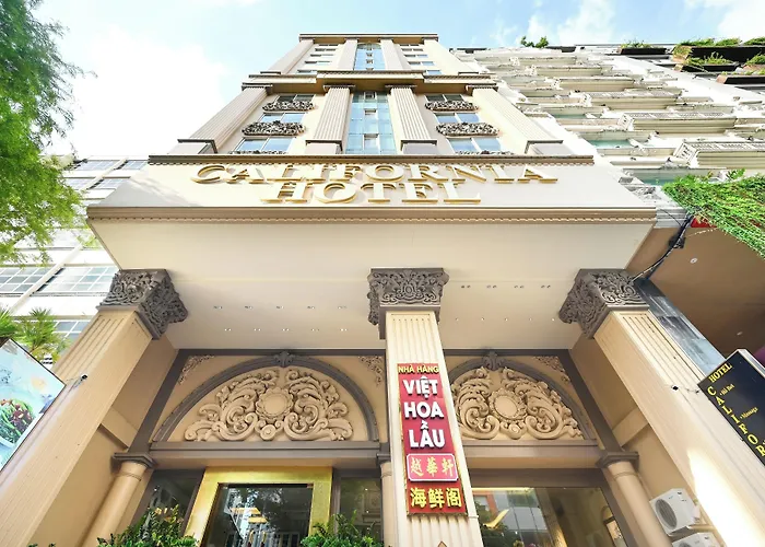 California Saigon Hotel & Rooftop Pool Ho Chi Minh City