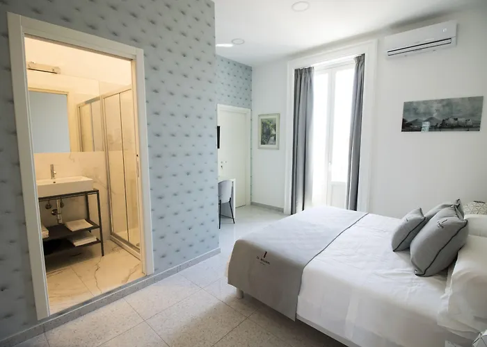 Le Angioine Rooms Naples