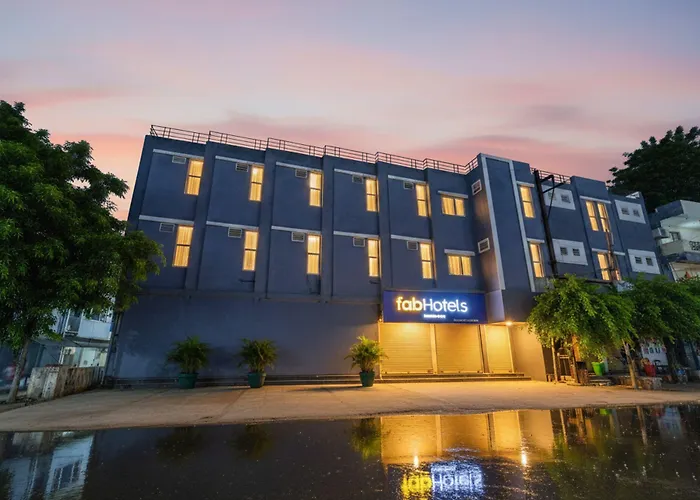 Fabhotel Day2Day - Airport Indore