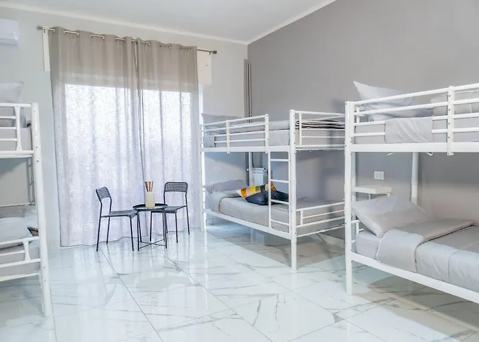 Hostel Partenope Naples
