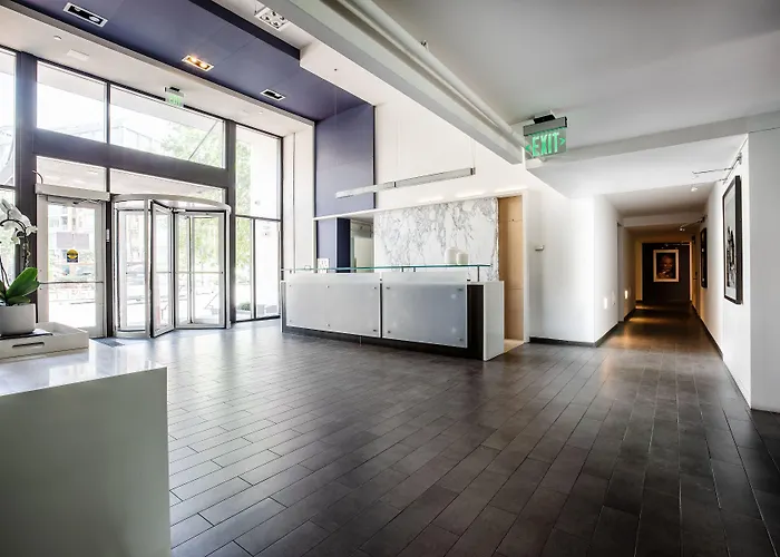 2500 Penn, A Placemakr Experience Washington