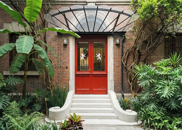 Maison Du Comte Mexico City
