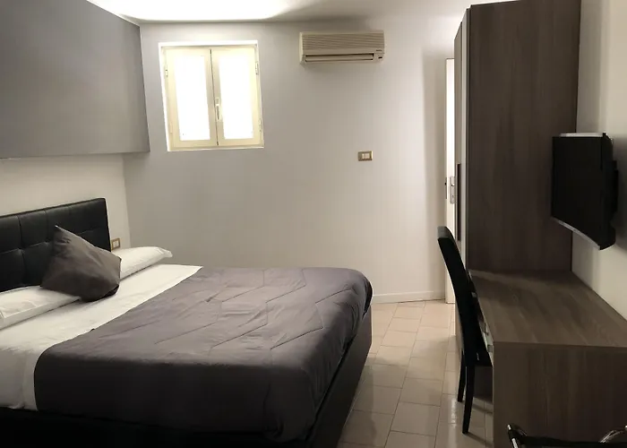 Hotel Nettuno Naples