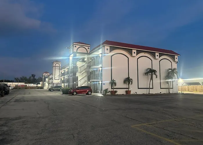 Days Inn By Wyndham Fort Myers