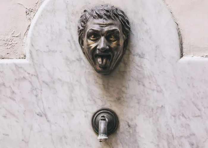 La Smorfia Hotel Naples