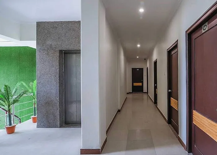 Hotel O Palm Town Jaipur