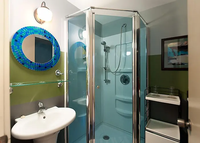 Contemporary Home B&B Vancouver