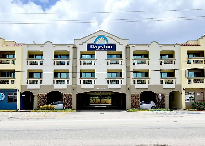 Guam Hotels Near the Airport