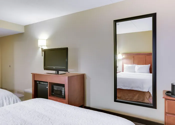 Pittsburgh Airport Inn And Suites Coraopolis