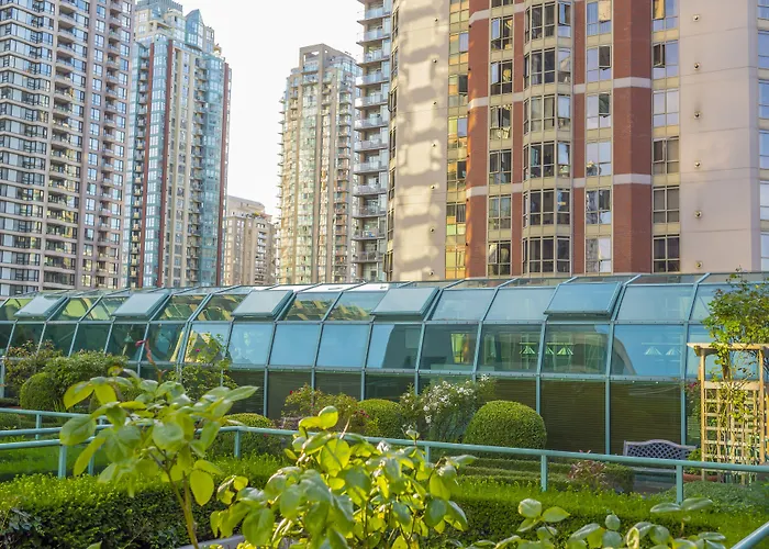 Rosedale On Robson Suite Hotel Vancouver