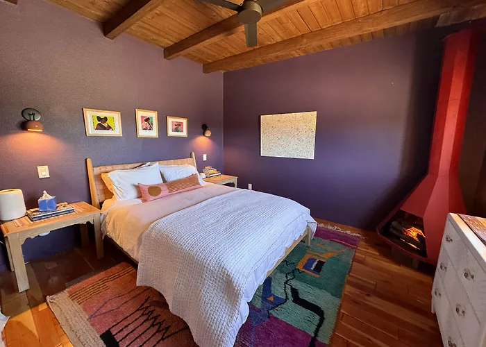 La Dea - Entire Boutique Hotel Santa Fe