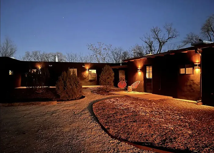 La Dea - Entire Boutique Hotel Santa Fe