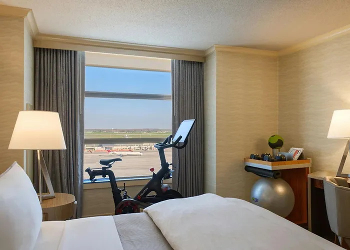 The Westin Detroit Metropolitan Airport Hotel Romulus