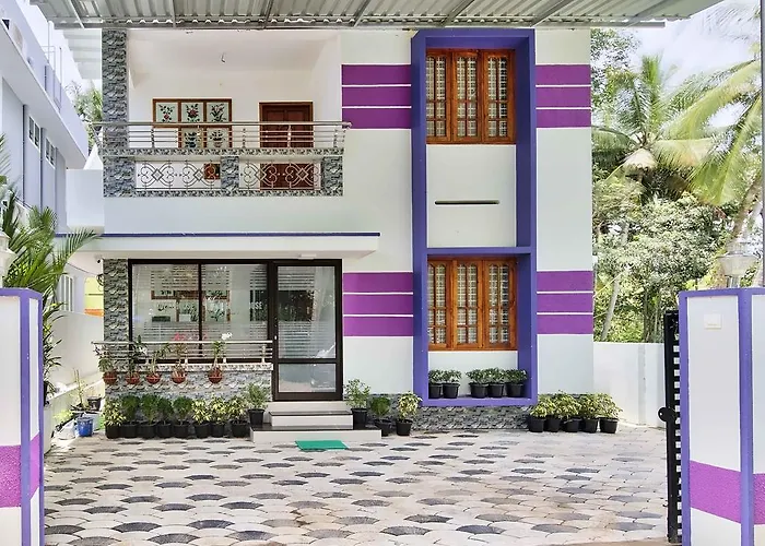 Rams Guest House With Kitchen Near Kochu Veli Railway Station & Lulu Mall Thiruvananthapuram