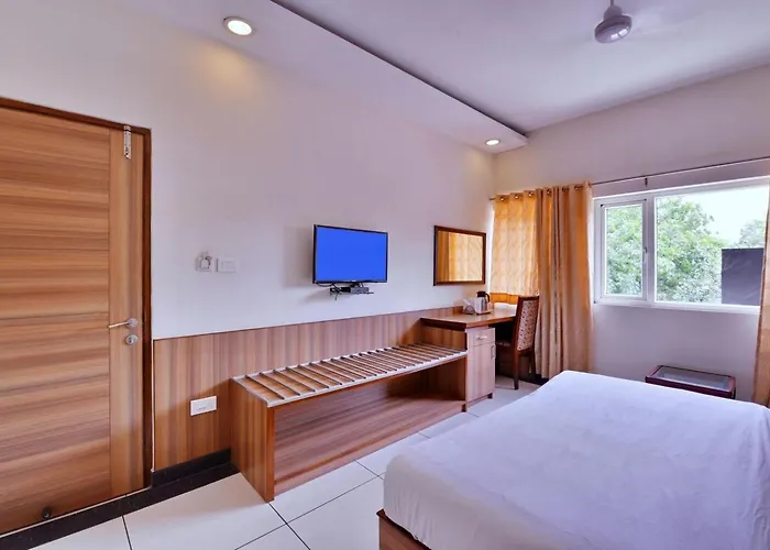 Hotel Aricent Opposite Isbt Sector 17 Chandigarh