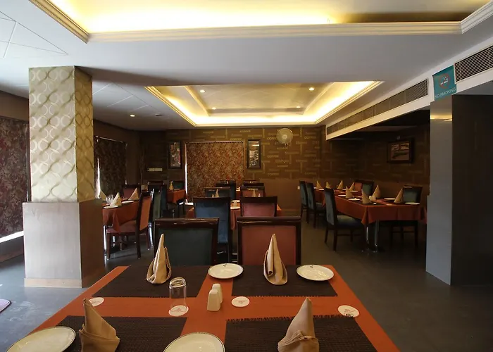 Hotel The Class, Delhi Airport New Delhi