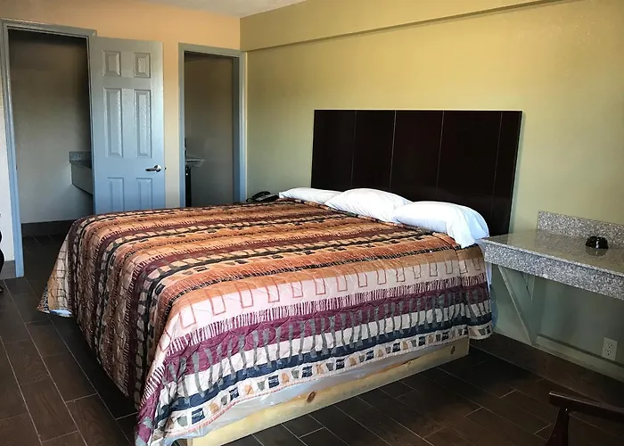 Economy Inn Monroe