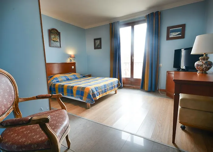 Baccarat Hostel Nice