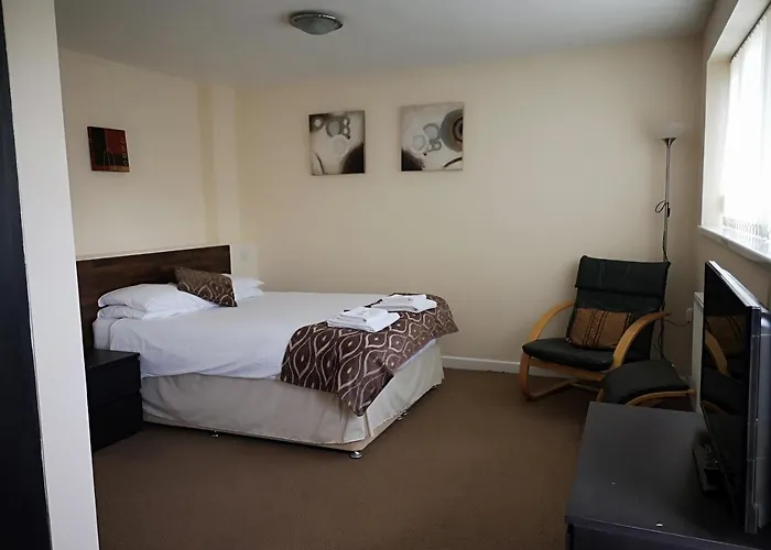 Tadross Hotel Cardiff