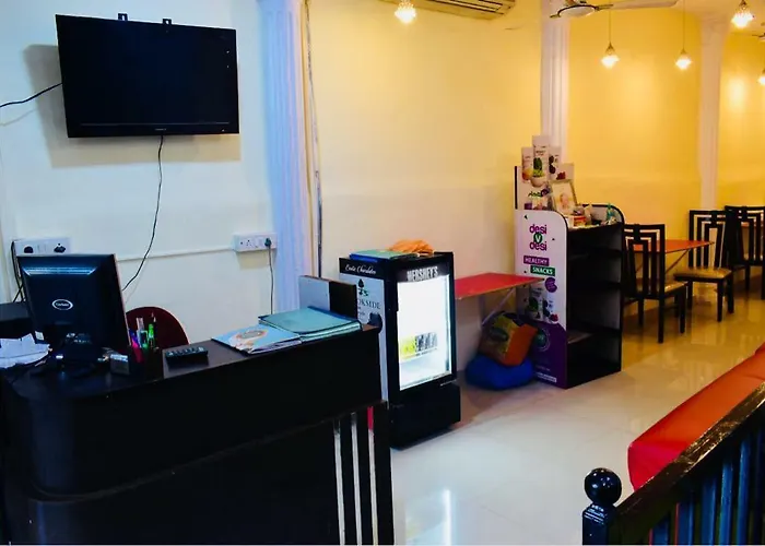 Town Hostel Mumbai - Ac Dormitory