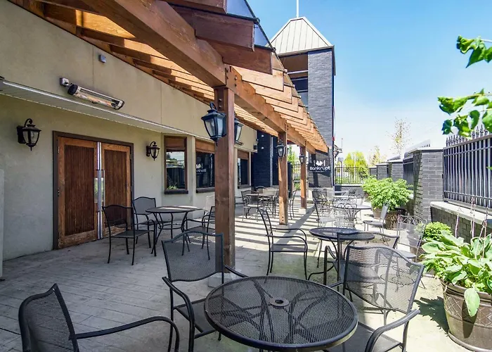 Red Lion Inn & Suites Abbotsford