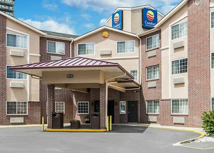 Comfort Inn & Suites Kansas City Downtown