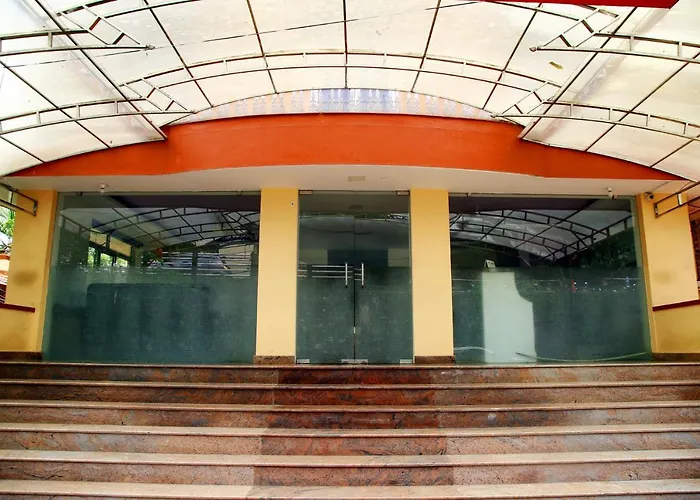 V Bee Plaza Hotel Thiruvananthapuram