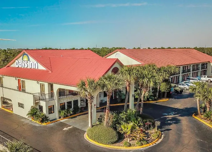 Days Inn By Wyndham Destin